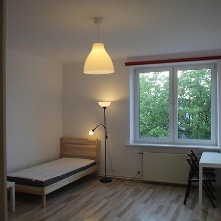 Trzyosobowy Pokoj W Mieszkaniu Czteropokojowym W Centrum Gdyni. Apartment Gdynia Exterior photo